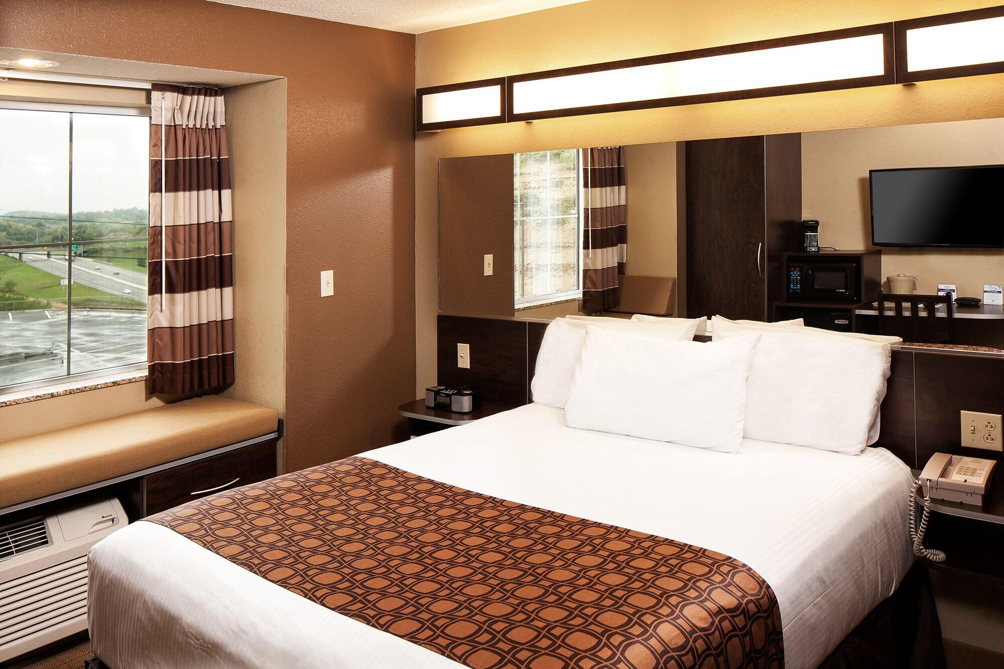 Microtel Inn & Suites By Wyndham St Clairsville - Wheeling St. Clairsville Exterior photo
